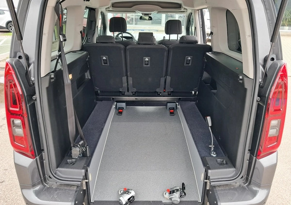 Toyota Proace City Verso cena 207281 przebieg: 5, rok produkcji 2024 z Skaryszew małe 352